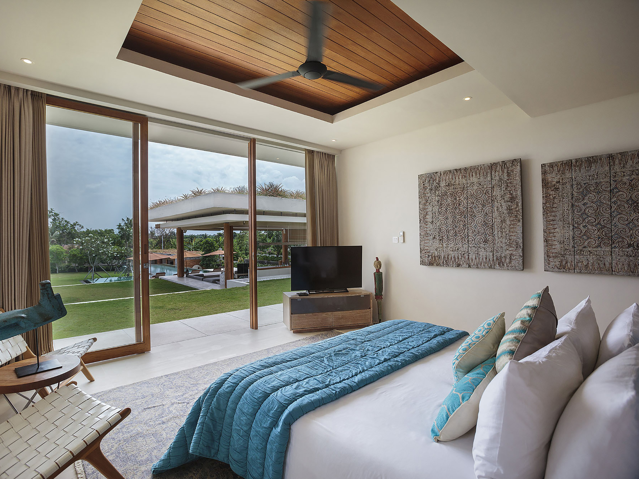 The Iman Villa - Bedroom view - The Iman Villa, Canggu, Bali